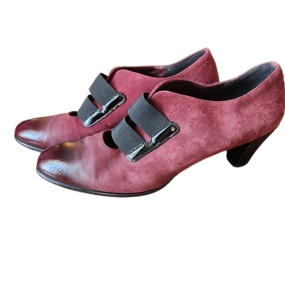 Prevata Red Heeled Bootie Women's Size 8.5